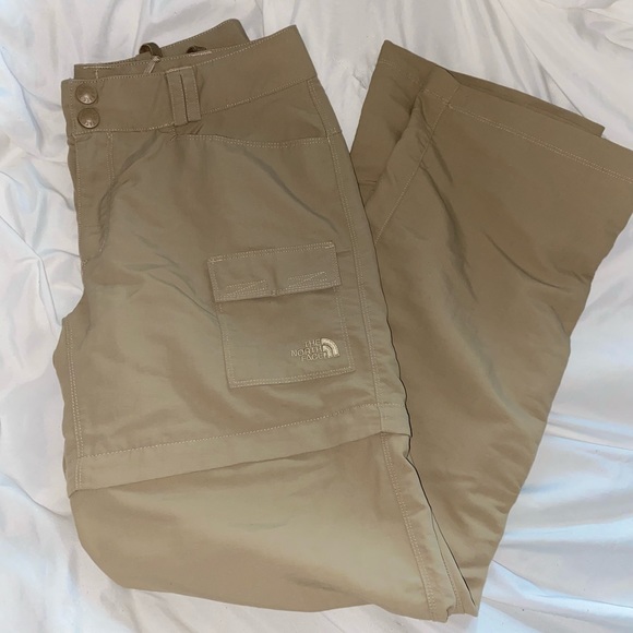 Women’s Cargo/ Short bottoms! - Picture 1 of 5